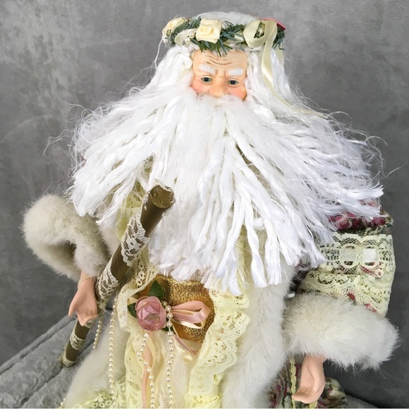 Vintage Santa Claus tree topper with floral jacket & flower crown - Picture 9 of 12